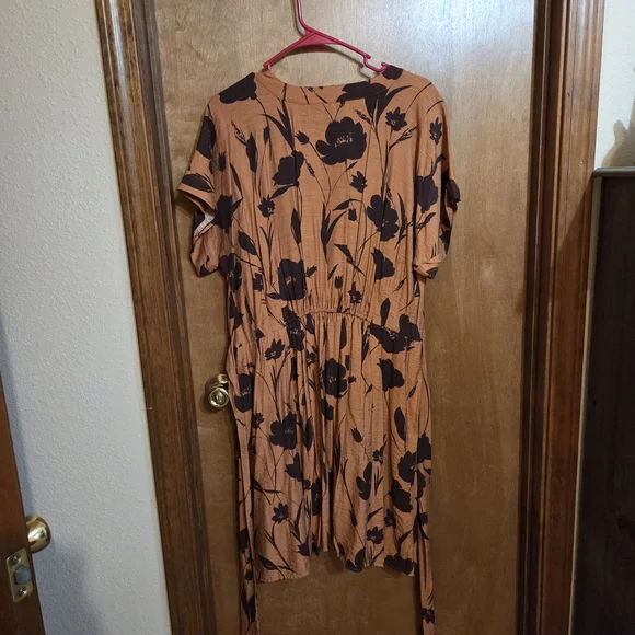 Simply Vera Vera Wang Brown Floral Midi Dress - Picture 2 of 3